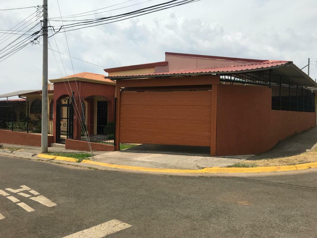 Casa del Suizo Desamparados (Alajuela) Exterior foto